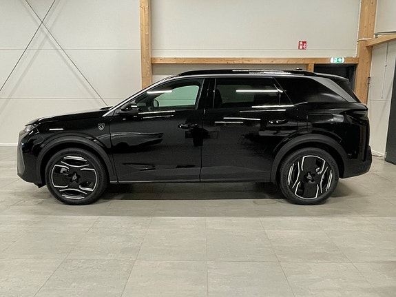 Peugeot 5008 2 of 5