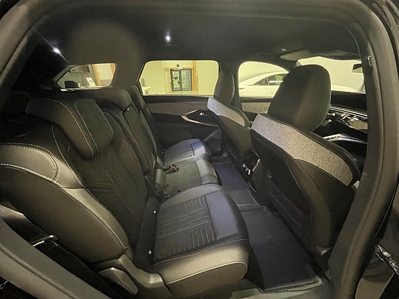 Peugeot 5008 8 of 24