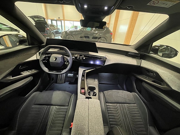 Peugeot 5008 9 of 24