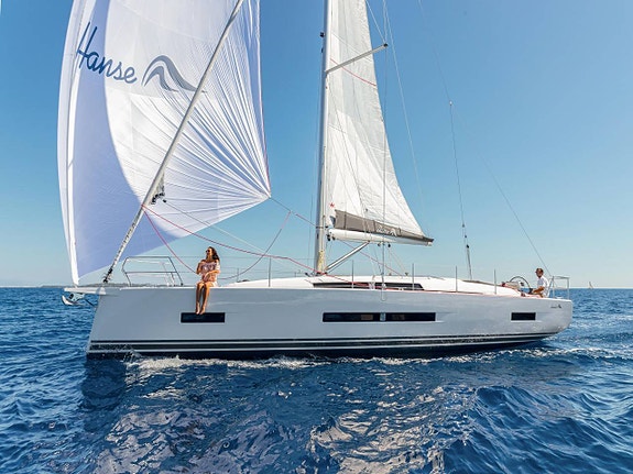 NY Hanse 410 Segelbåt – Hanse Yachts Sommarkampanj AUGUSTI 2 of 5