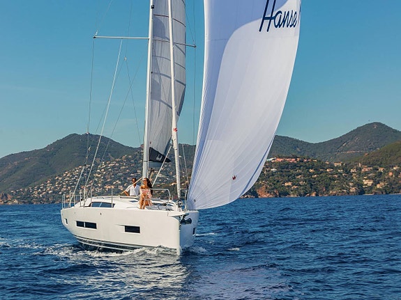 NY Hanse 410 Segelbåt – Hanse Yachts Sommarkampanj AUGUSTI 3 of 5