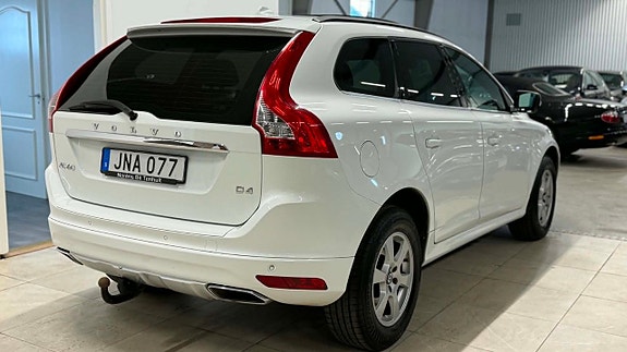 Volvo XC60 6 of 23