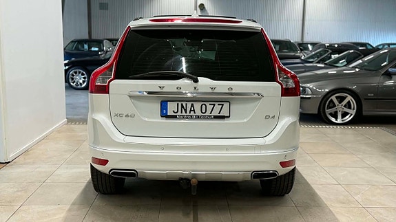Volvo XC60 7 of 23