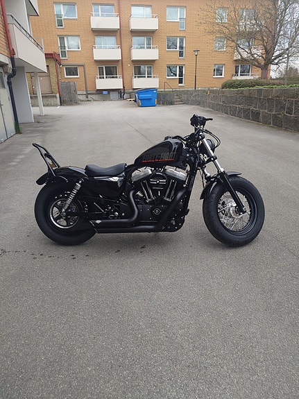 Harley-Davidson Forty-Eight 2 of 4