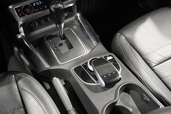 Mercedes-Benz X250 d 12 of 15