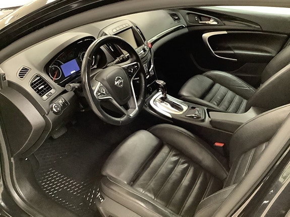 Opel Insignia Country Tourer 4 of 5