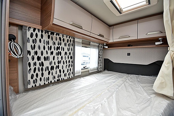 Knaus 550 MF VAN TI Vansation Dubbelbädd 12 of 24