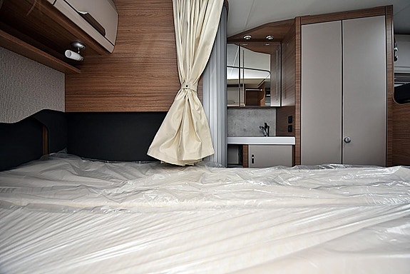 Knaus 550 MF VAN TI Vansation Dubbelbädd 13 of 24