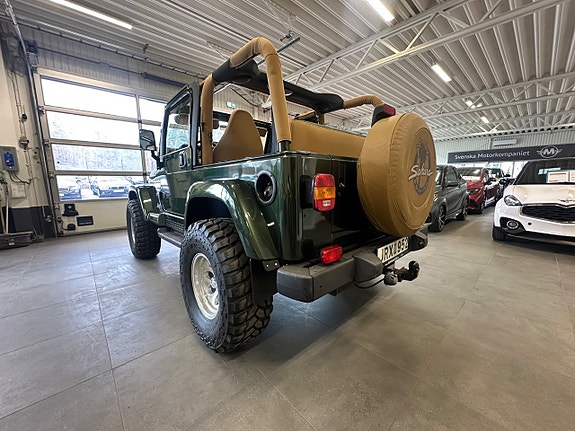 Jeep Wrangler 29 of 30