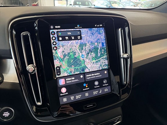 Volvo XC40 14 of 20
