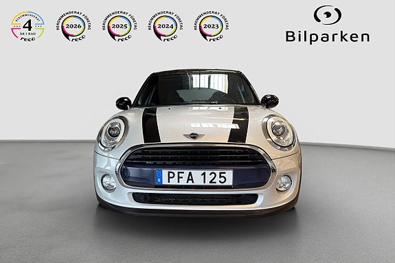 MINI Cooper 5 of 5