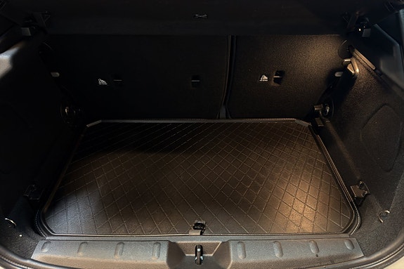 MINI Cooper 10 of 16