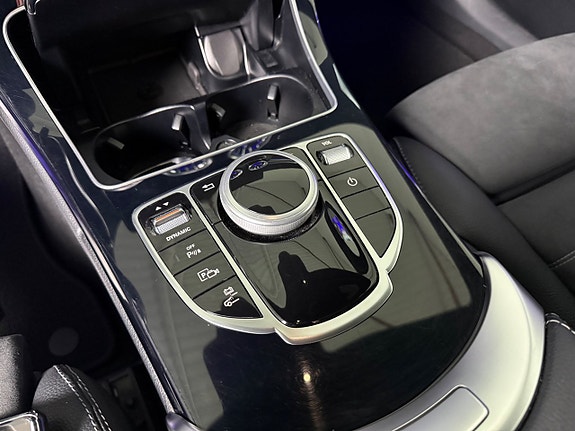 Mercedes-Benz C300 21 of 21