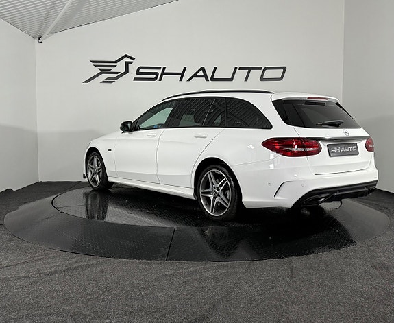 Mercedes-Benz C300 8 of 21