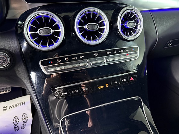 Mercedes-Benz C300 16 of 21