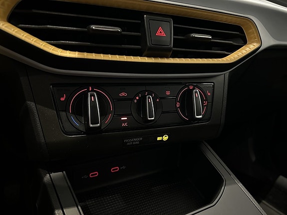 Seat Ibiza 13 of 13