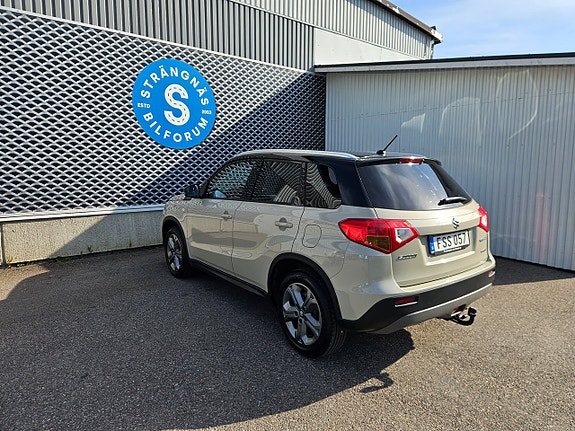 Suzuki Vitara 3 of 5