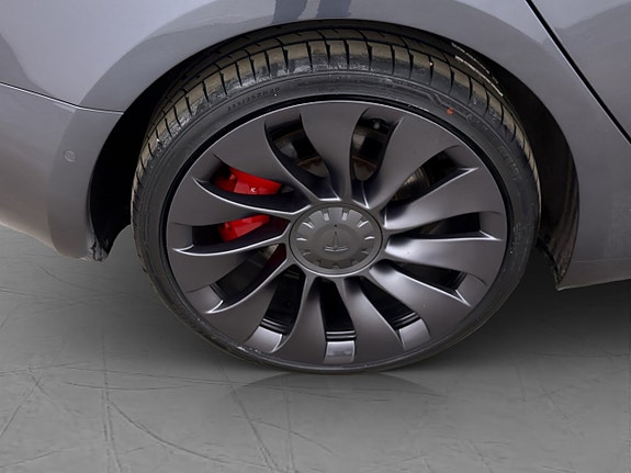 Tesla Model 3 25 of 30