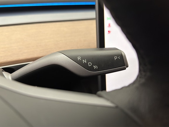 Tesla Model 3 30 of 30