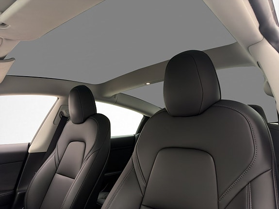 Tesla Model 3 12 of 30