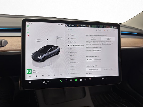 Tesla Model 3 18 of 30