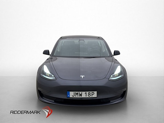 Tesla Model 3 3 of 5