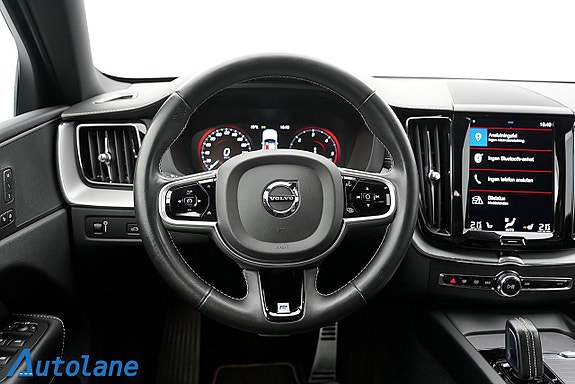 Volvo XC60 16 of 26