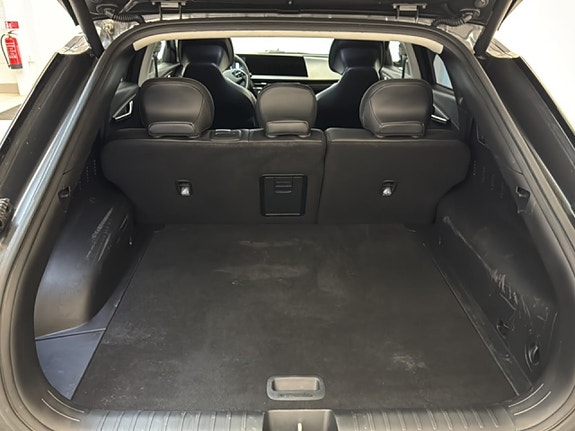 Kia EV6 14 of 21