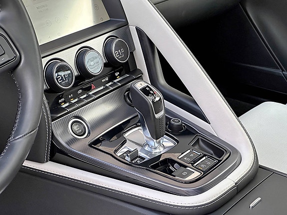 Jaguar F-TYPE 6 of 13