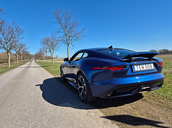 Jaguar F-TYPE 4 of 13