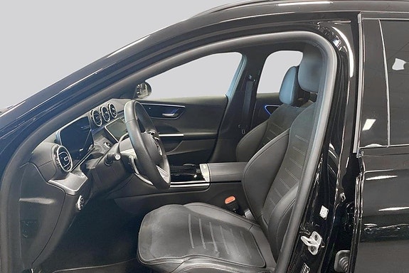 Mercedes-Benz C300 de 8 of 14