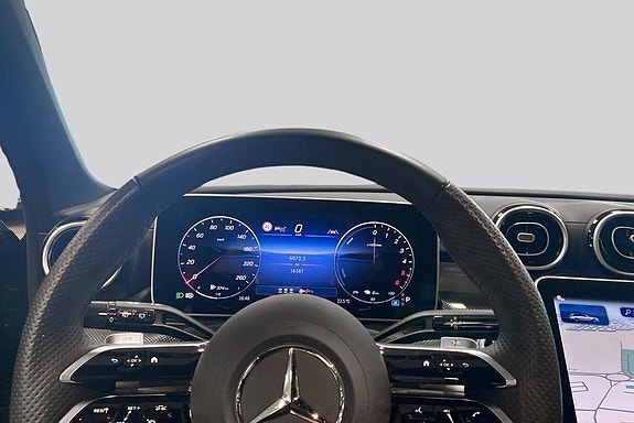 Mercedes-Benz C300 de 10 of 14