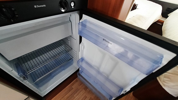 LMC Vivo 490E Truma Mover XT 6 of 10
