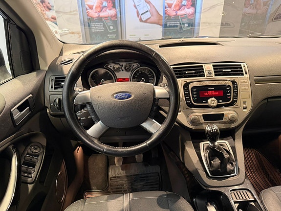 Ford Kuga 10 of 20