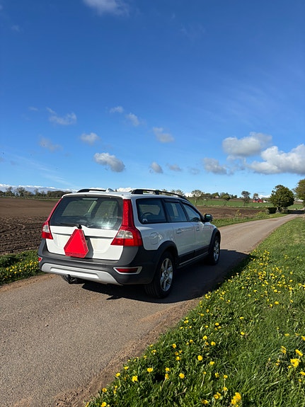 Volvo XC70 3 of 5
