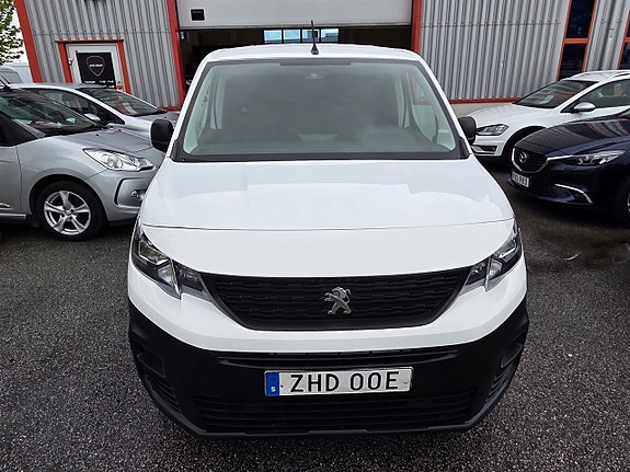 Peugeot Partner 3 of 5