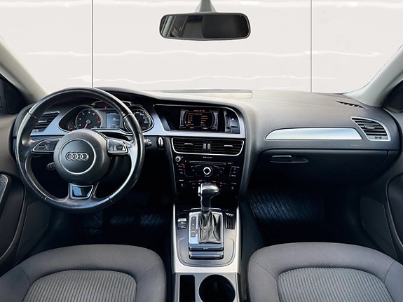 Audi A4 9 of 16