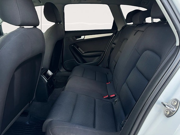 Audi A4 15 of 16