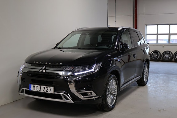 Mitsubishi Outlander 3 of 5