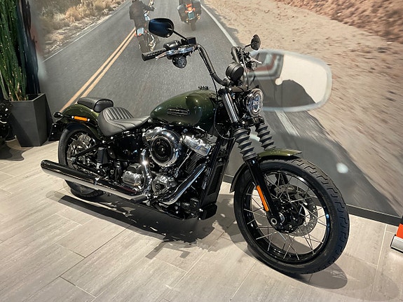 Harley-Davidson Street Bob FXBB 3 of 10