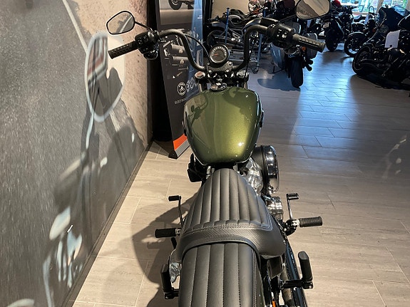 Harley-Davidson Street Bob FXBB 7 of 10