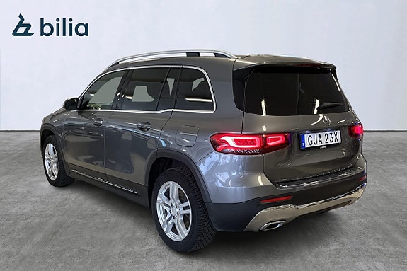 Mercedes-Benz GLB250+ 2 of 5