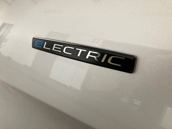 Mercedes-Benz eVito 111 19 of 19