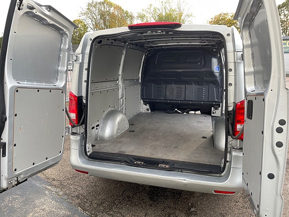 Mercedes-Benz Vito 111 20 of 27