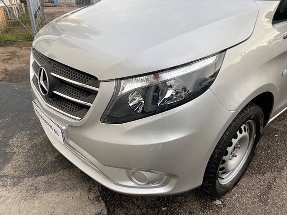 Mercedes-Benz Vito 111 27 of 27