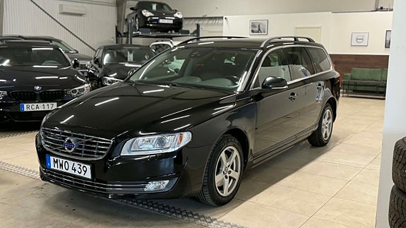 Volvo V70 3 of 19