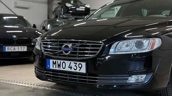 Volvo V70 4 of 19