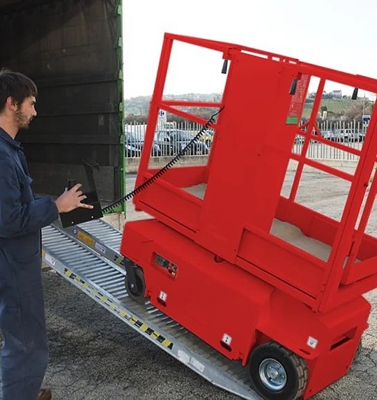 Pelarlift 3,7–6,6 m – Kompakta liftar för lager & service mm 12 of 12