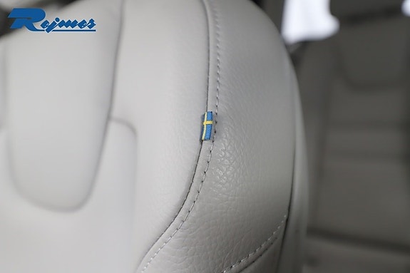Volvo V60 Cross Country 18 of 23