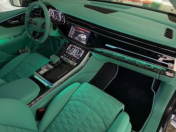 Audi Q8 23 of 30